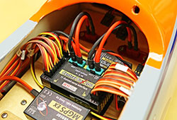 Jeti Central Box 200 Power Distribution Unit w/Magnetic Switch